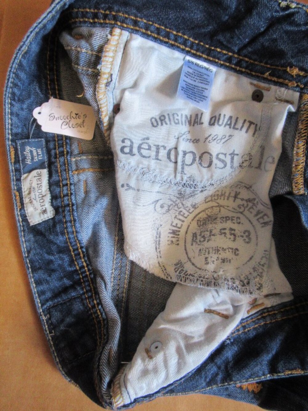 Aeropostale Medium Wash Low Rise Flare Jeans | Size 5/6 Regular - Picture 9 of 11